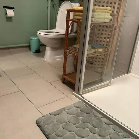 לינה וארוחת בוקר Chez Pipo